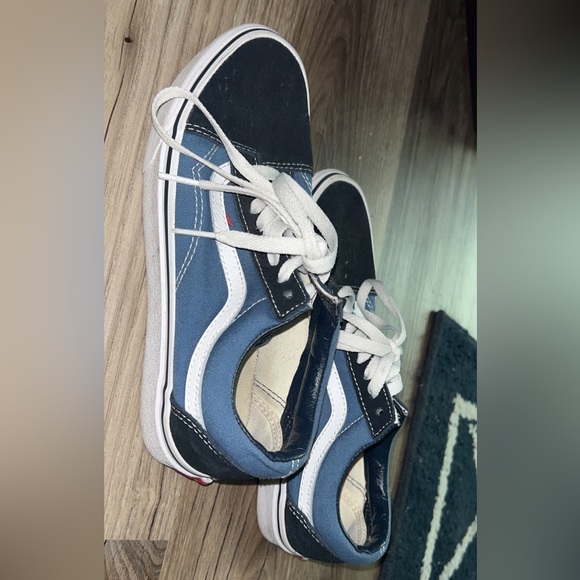 Vans/scandals - Picture 2 of 7